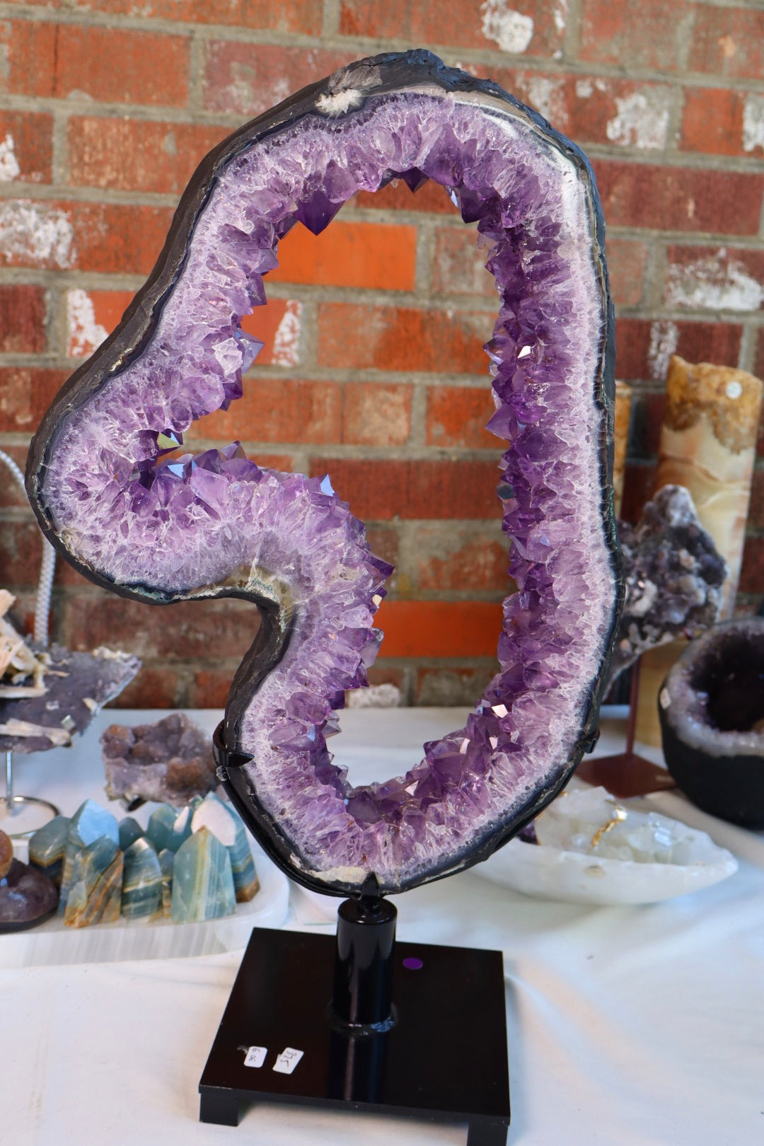 Amethyst portal rotative base