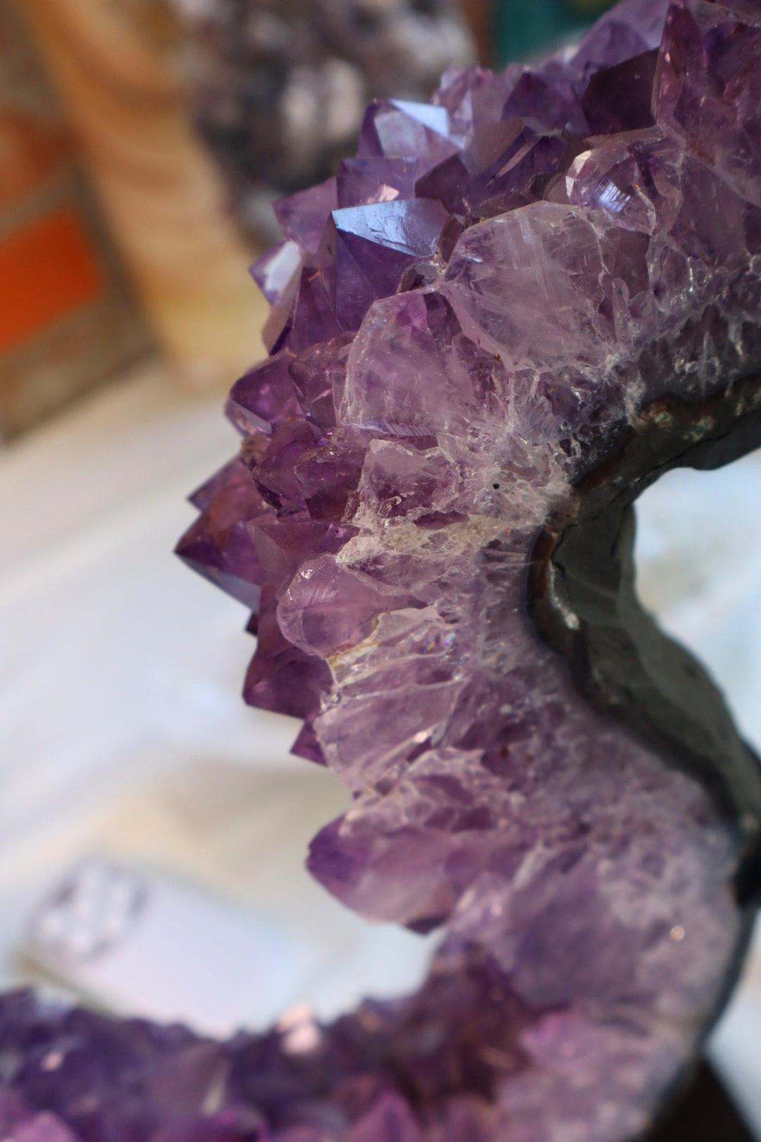 Amethyst portal rotative base