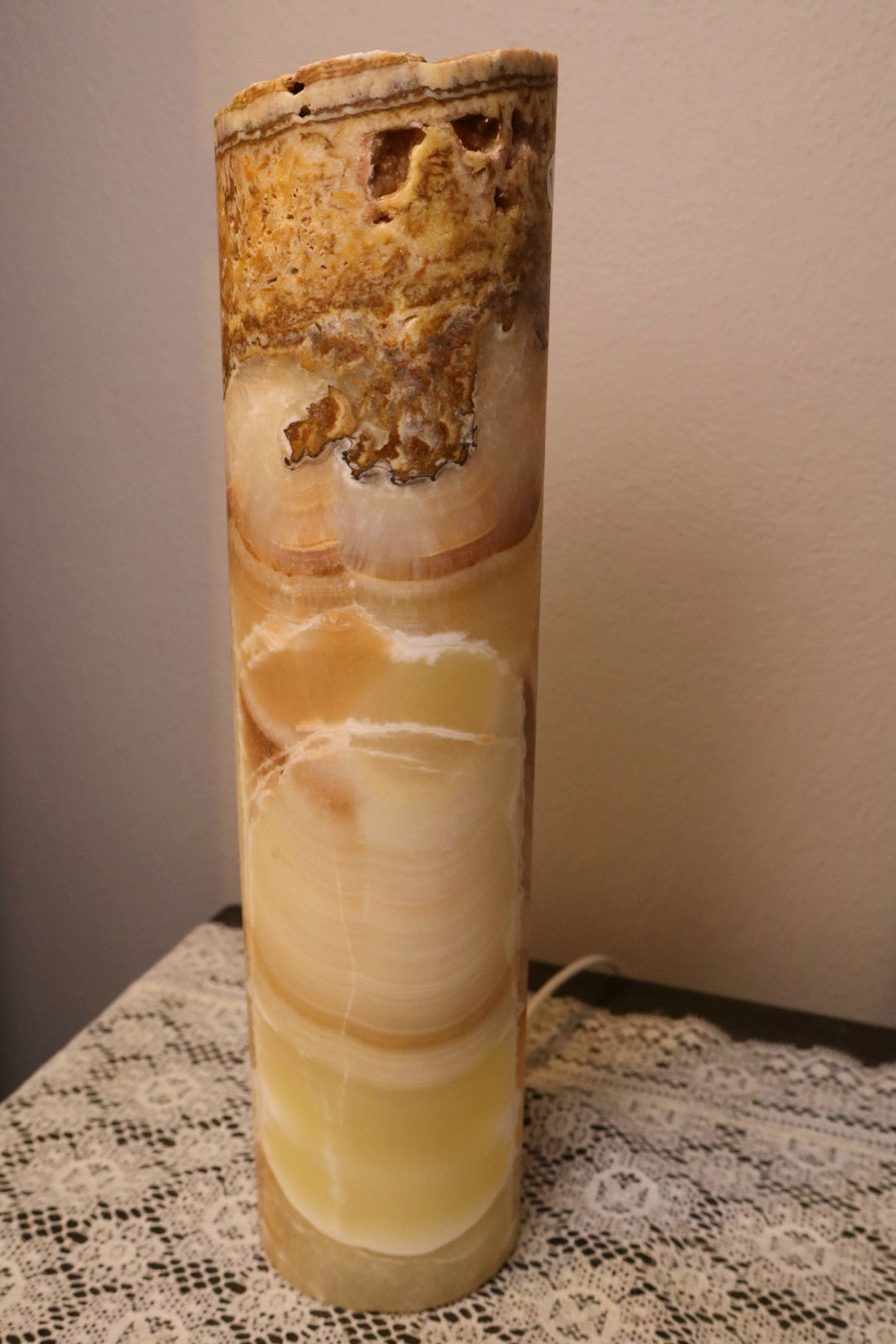 Onyx Lamp (B)