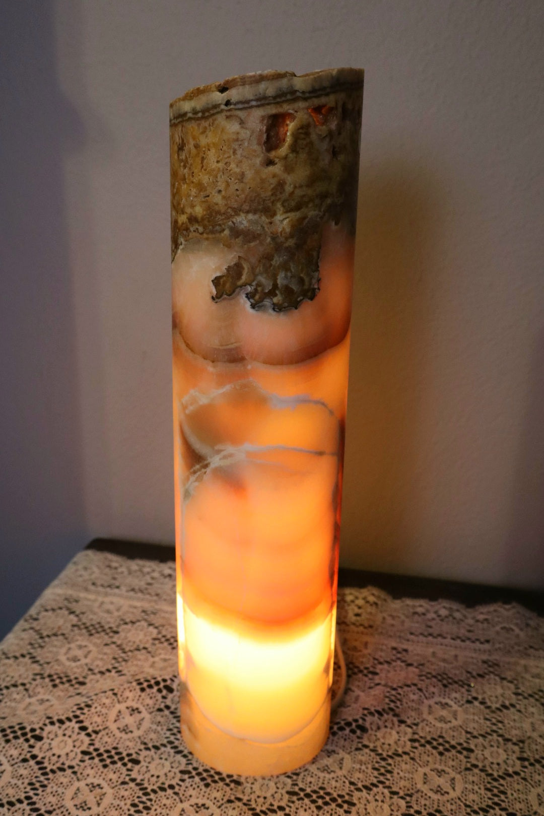 Onyx Lamp (B)