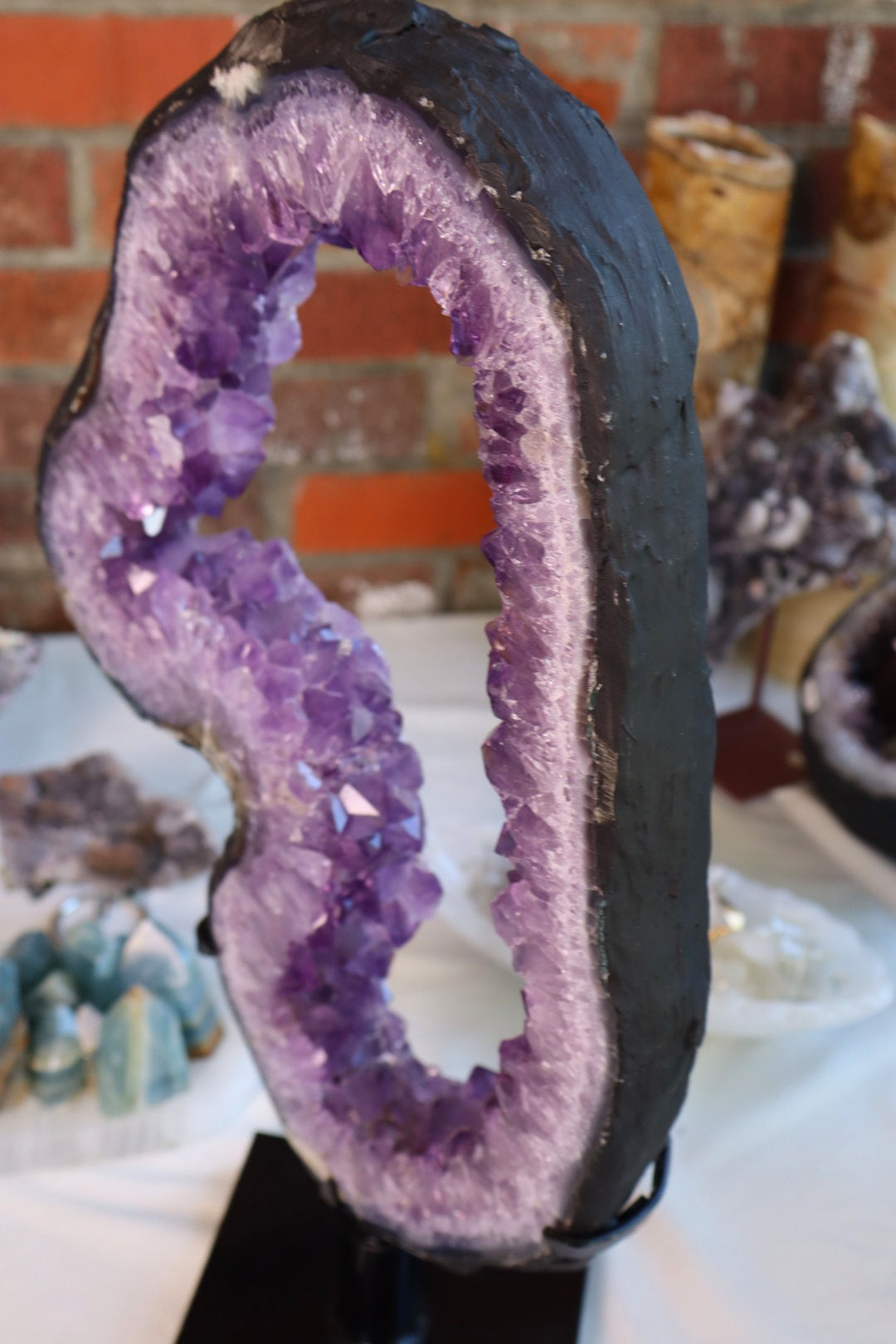 Amethyst portal rotative base