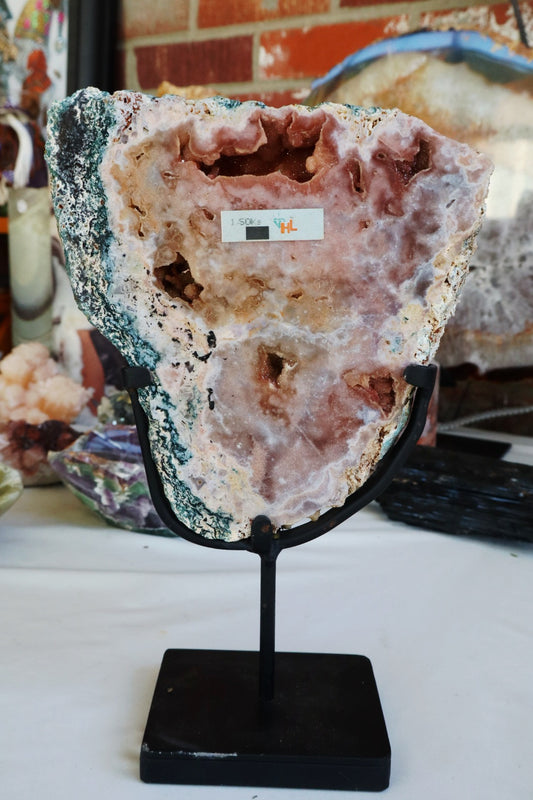 High quality Pink amethyst slab with jasper/custom stand