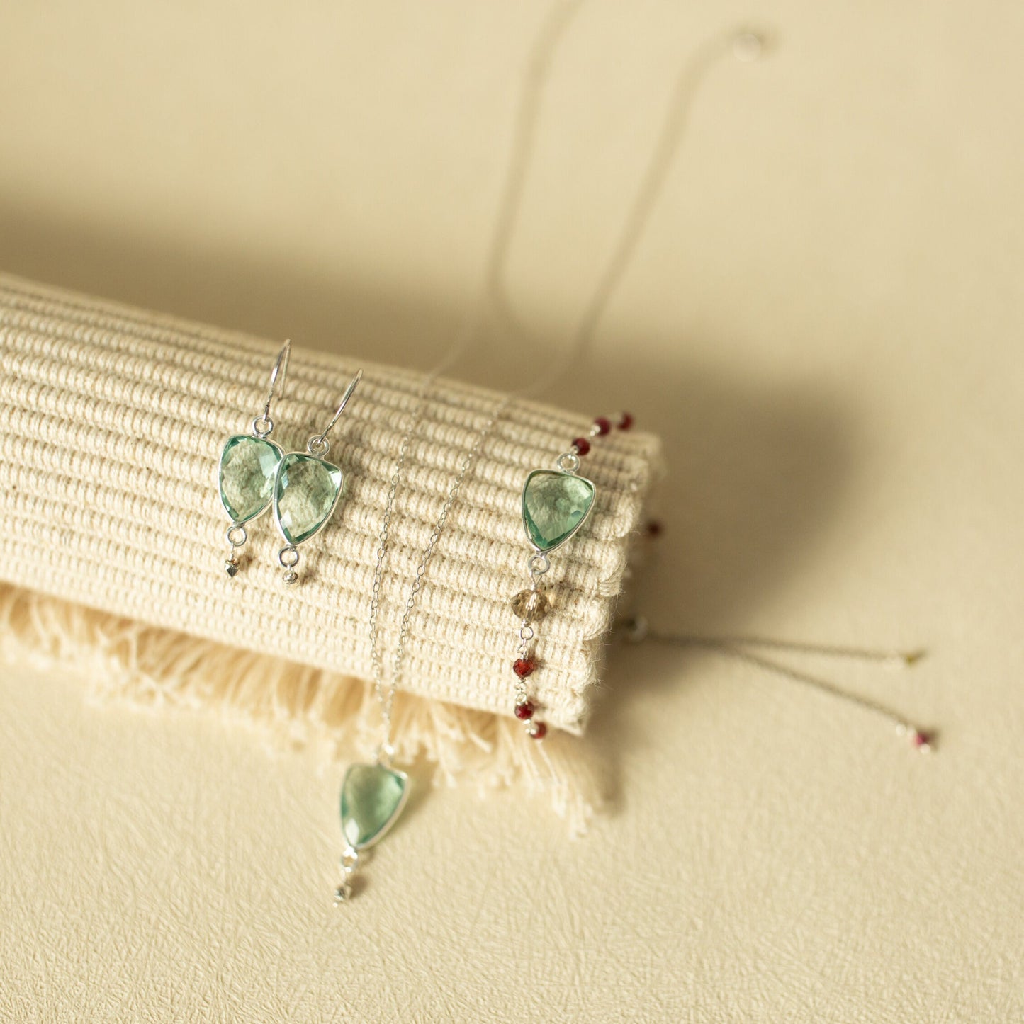 Green Amethyst Silver Isla Necklace