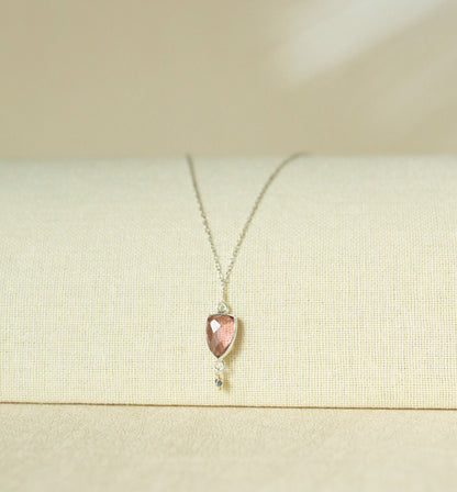 Rhodolite Garnet Silver Isla Necklace
