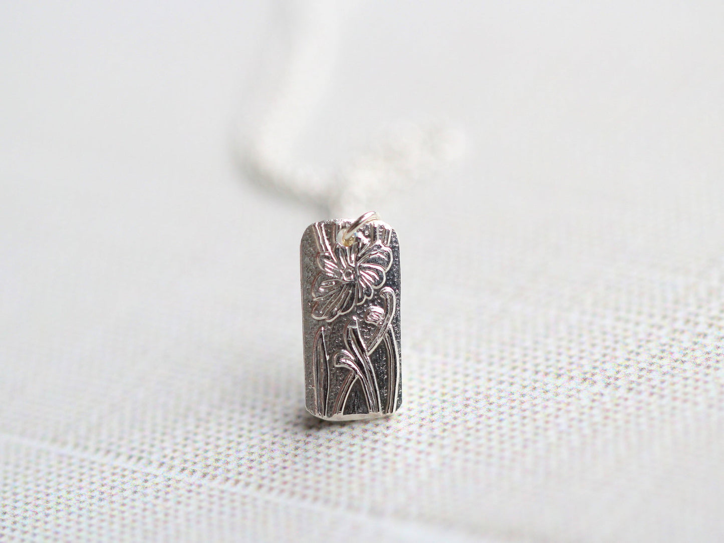 Poppy Necklace