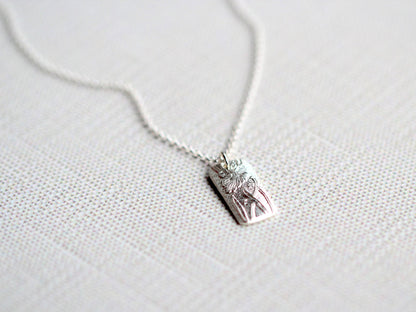 Poppy Necklace