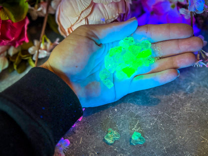 Hyalite Opal, Kryptonite,  Fluorescent Minerals