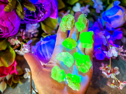 Hyalite Opal, Kryptonite,  Fluorescent Minerals