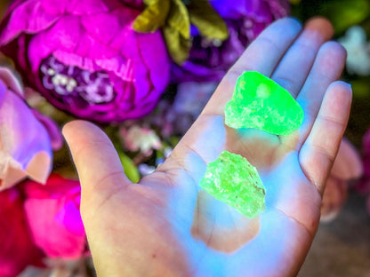 Hyalite Opal, Kryptonite,  Fluorescent Minerals