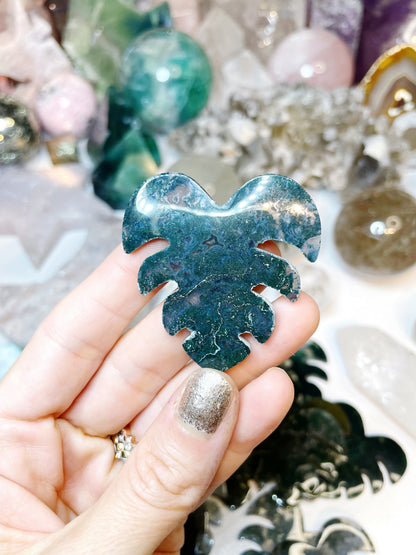 Moss Agate Monstera Leaf