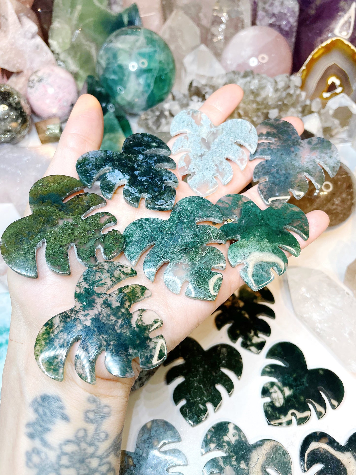 Moss Agate Monstera Leaf