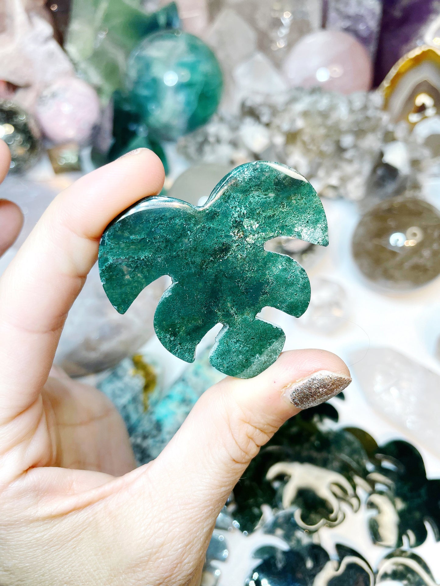 Moss Agate Monstera Leaf