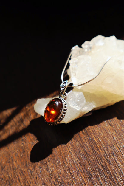 Sterling Silver Medieval Style Amber Jagged necklace