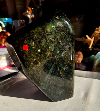 Beautiful labradorite free-form/ self stand