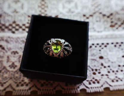 Peridot 925 sterling silver ring. Size 9