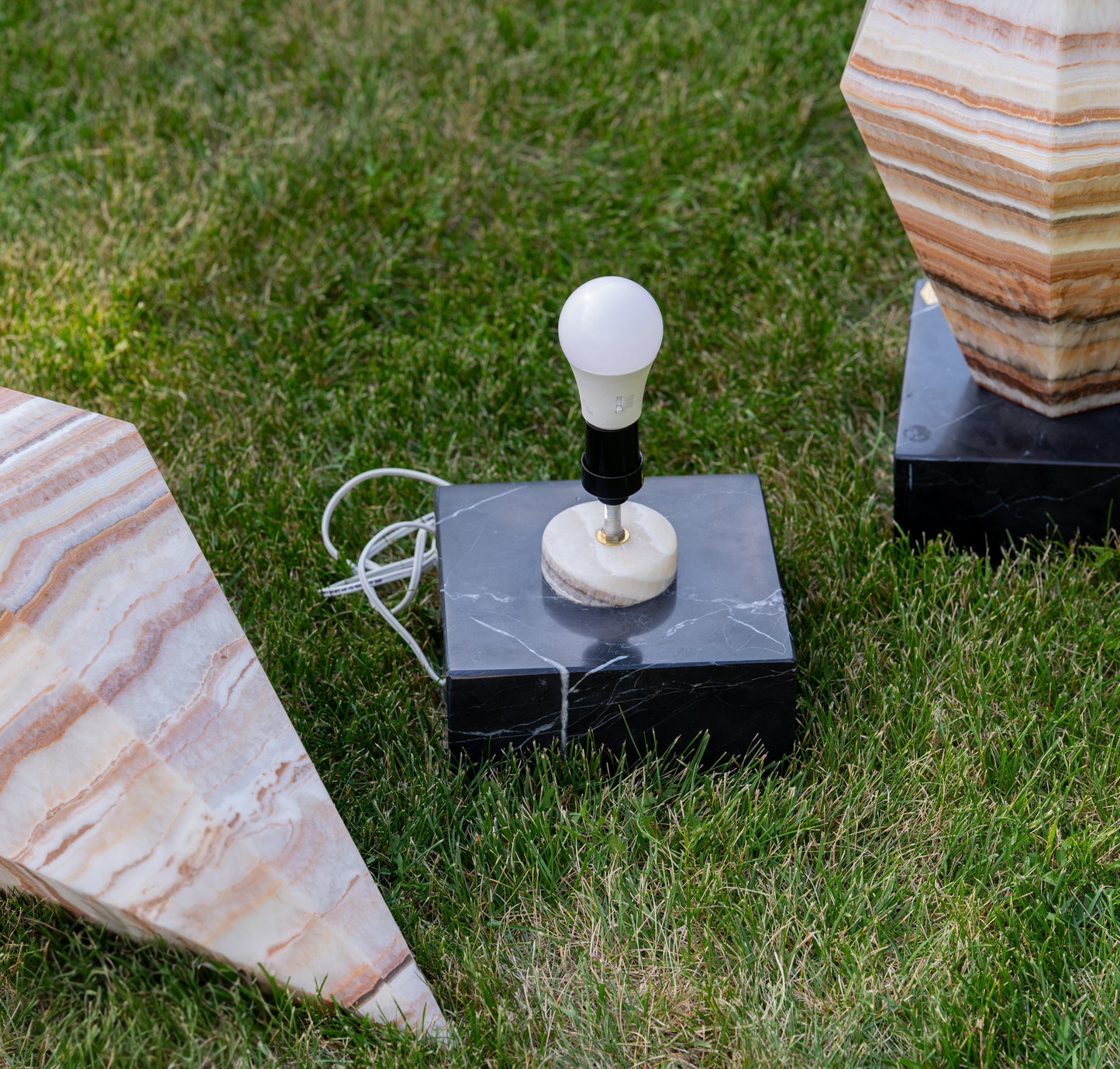 Sahara Onyx Bi-Pyramid Sculptural Lamp Pair – Natural Stone Lighting