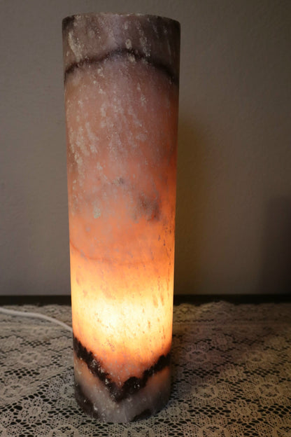 Purple/burg. Onyx lamp (A)