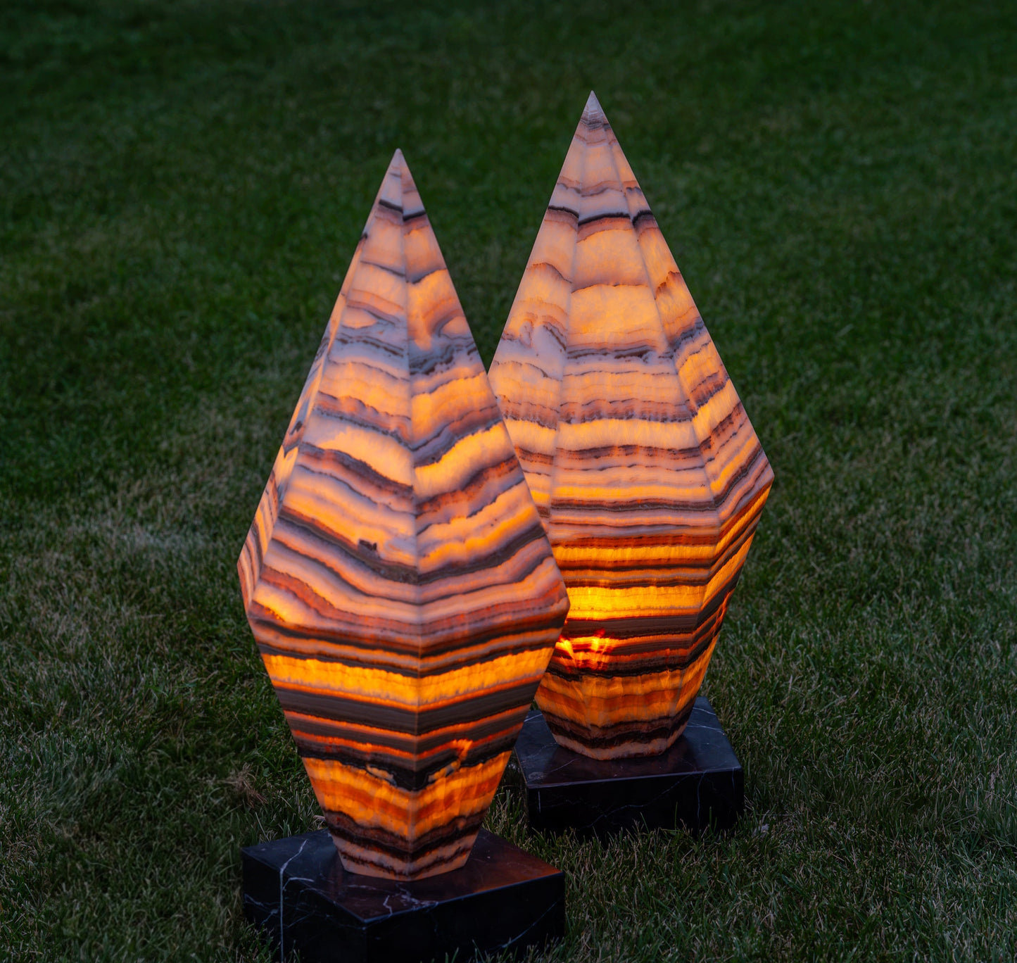 Sahara Onyx Bi-Pyramid Sculptural Lamp Pair – Natural Stone Lighting