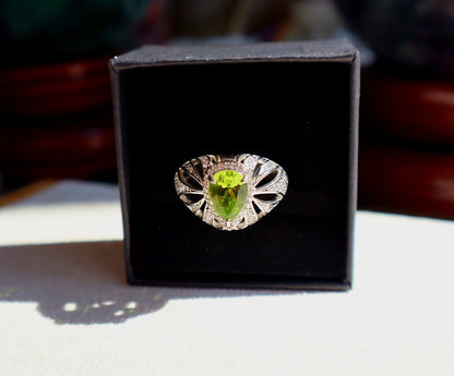 Peridot 925 sterling silver ring. Size 9