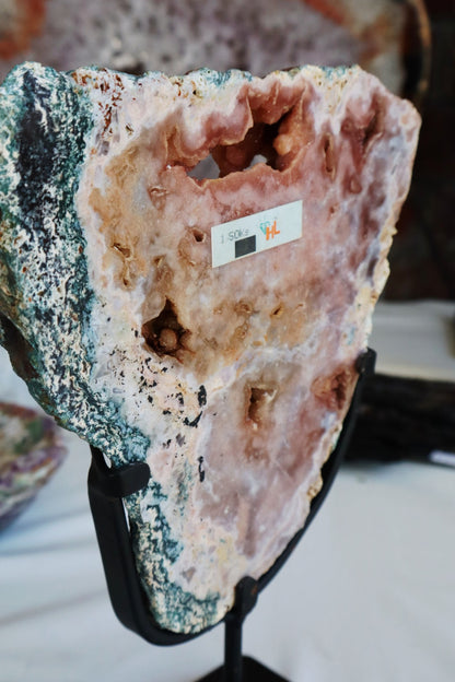 High quality Pink amethyst slab with jasper/custom stand