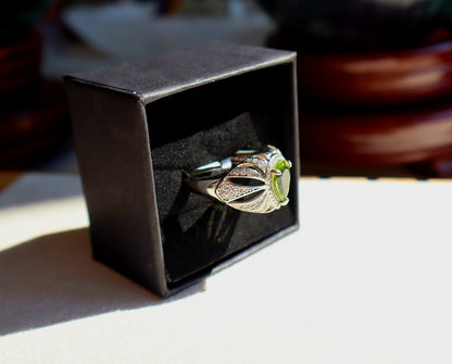 Peridot 925 sterling silver ring. Size 9